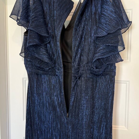 Azazie Mollina A-Line Ruffle Flutter Sleeve Metallic Mesh Dress, Size 26 - Picture 6 of 9